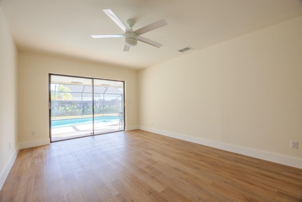 22352 Martella Ave - Photo 4 of 26