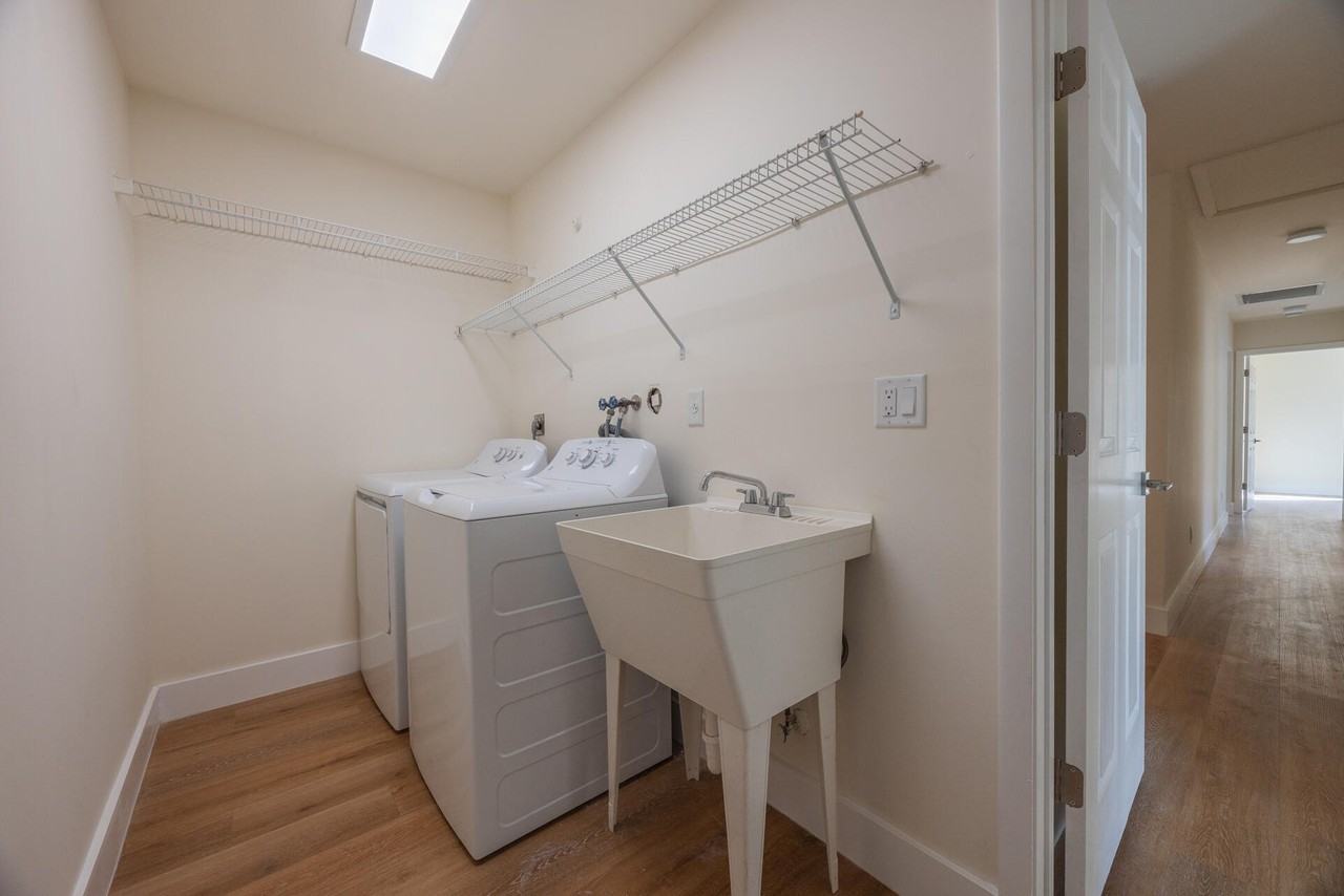 22352 Martella Ave - Photo 5 of 26