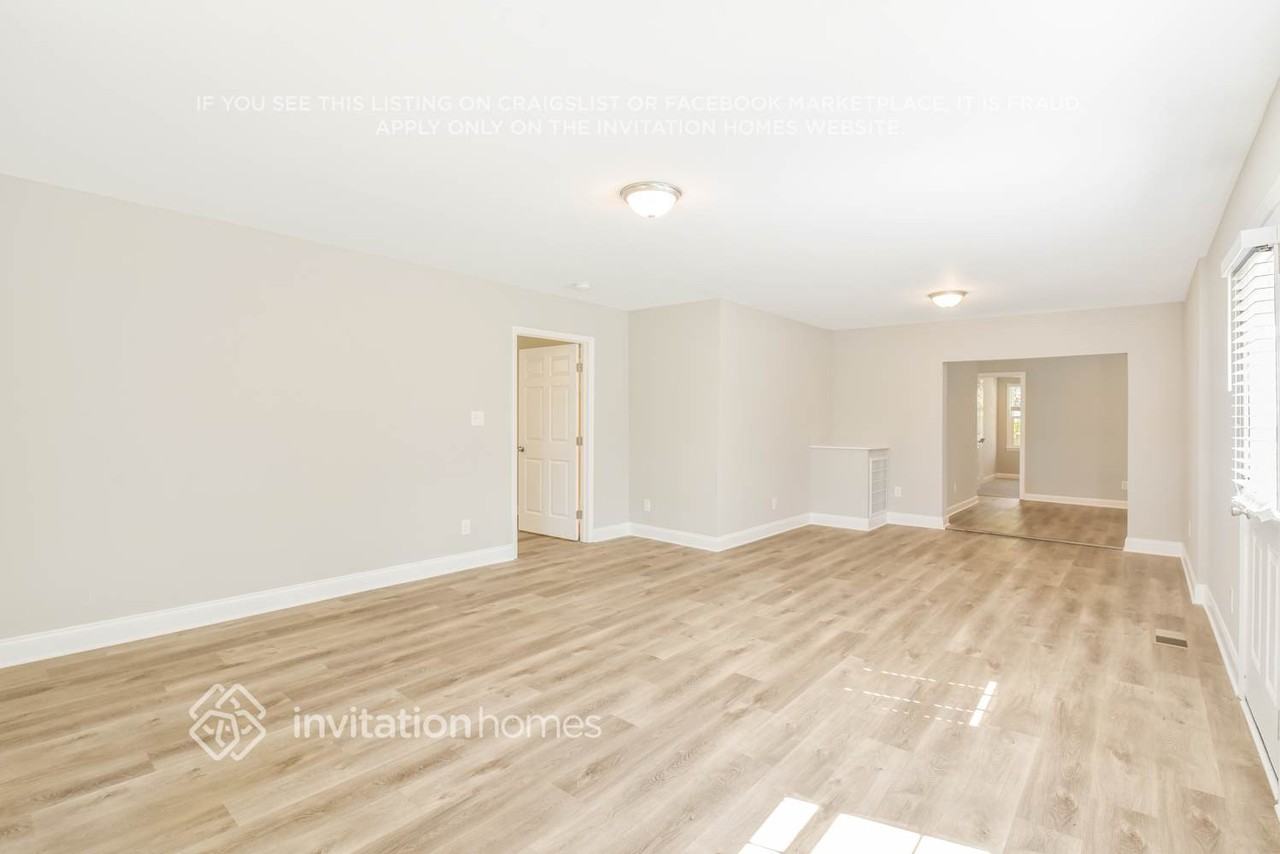 6221 Old Coach Rd - Photo 3 of 24