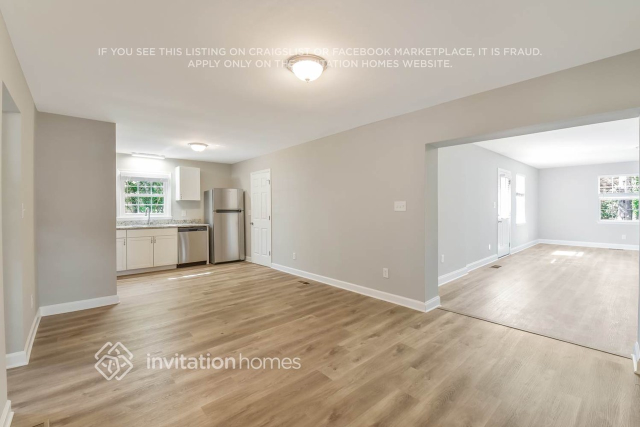 6221 Old Coach Rd - Photo 7 of 24