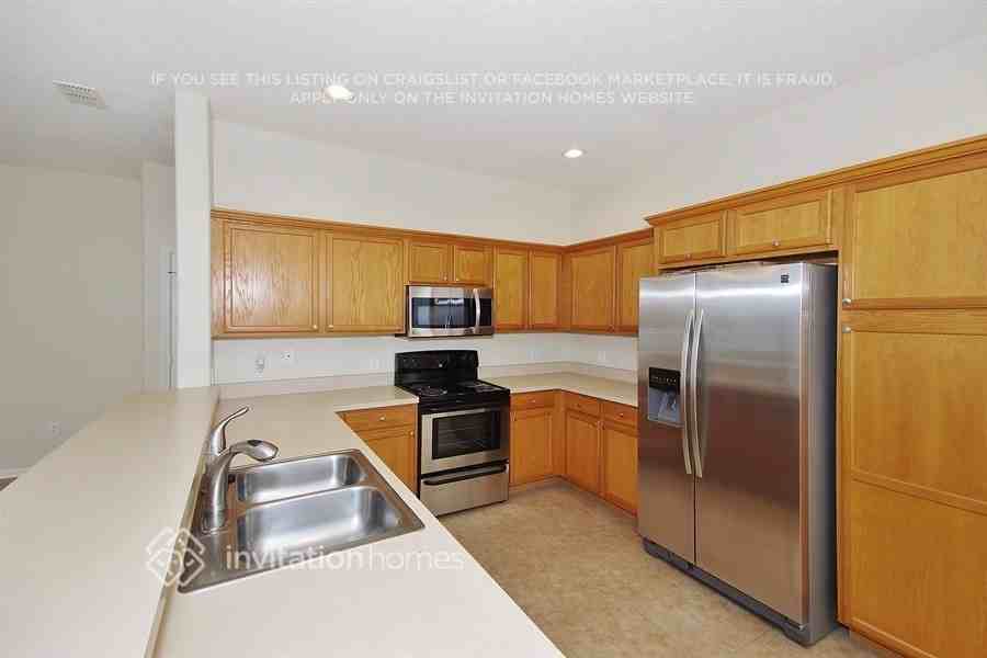 2136 Windcrest Lake Cir - Photo 6 of 14