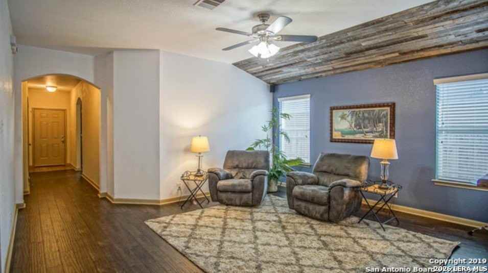 739 Guna Dr - Photo 2 of 15