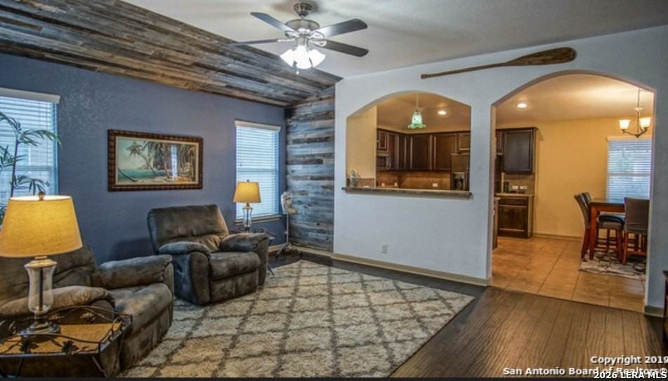 739 Guna Dr - Photo 3 of 15