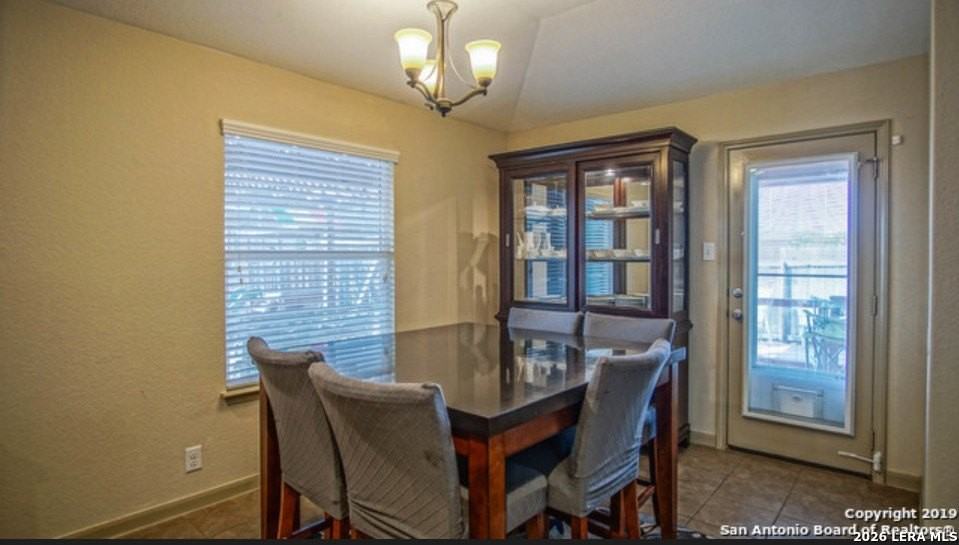 739 Guna Dr - Photo 5 of 15