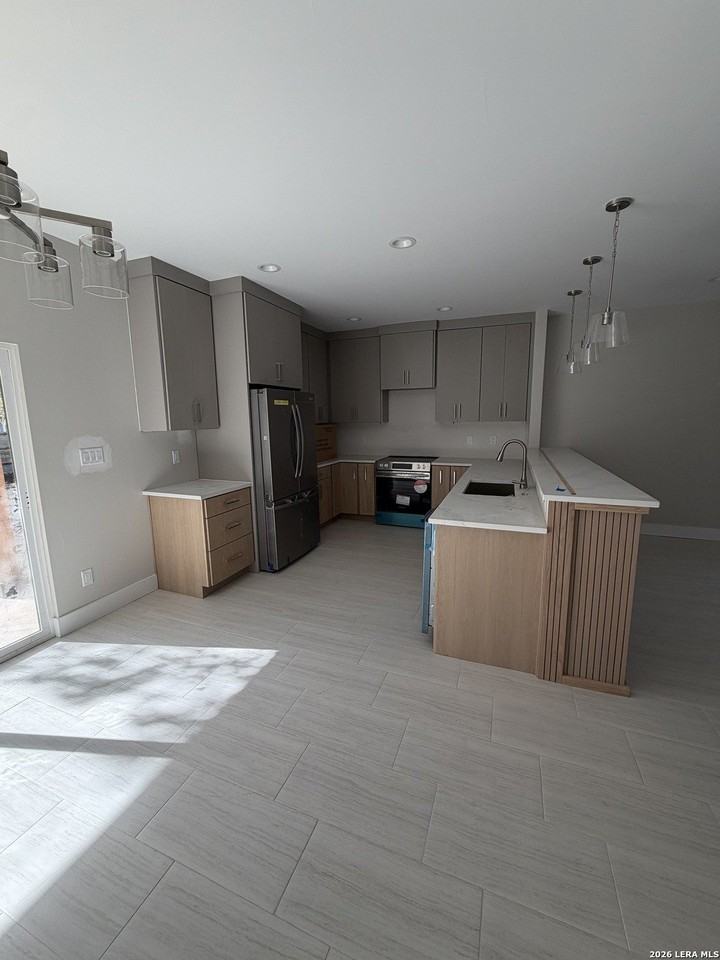 2610 Woodbury St Unit 101 #101 - Photo 4 of 28