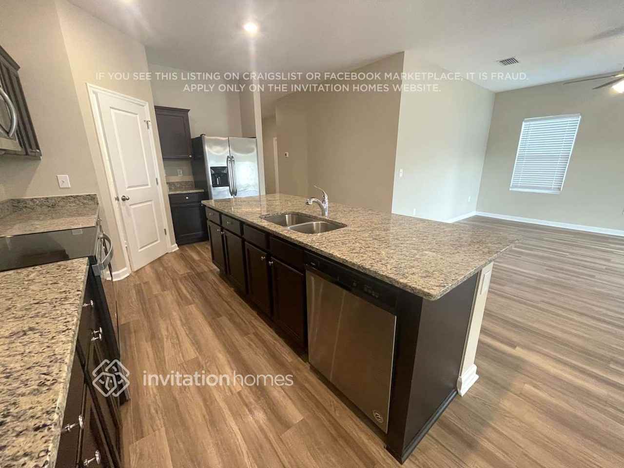 3933 Spruce Creek Dr - Photo 6 of 15