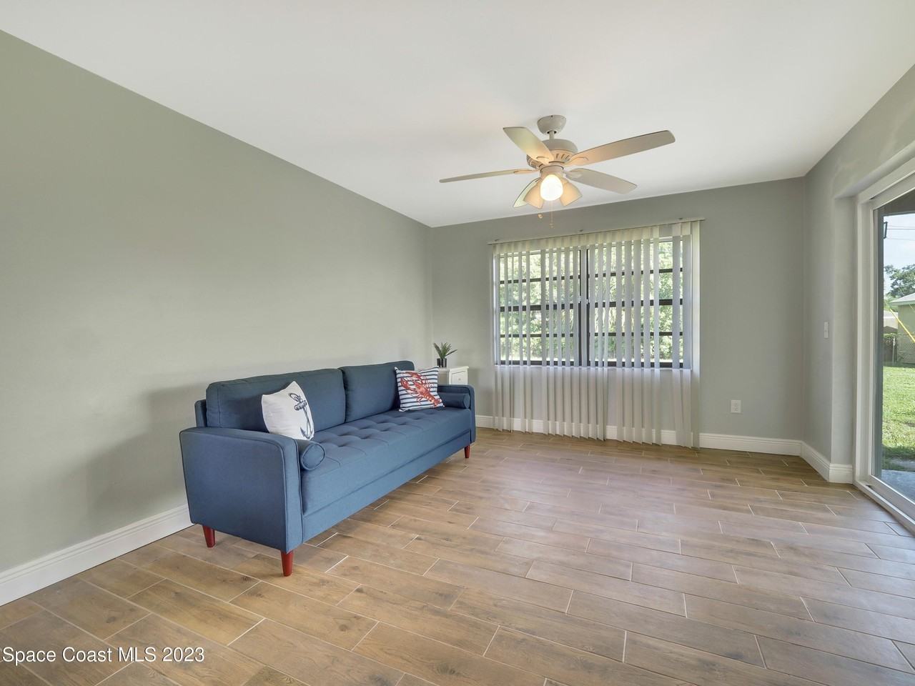 2056 Little John Rd - Photo 7 of 11