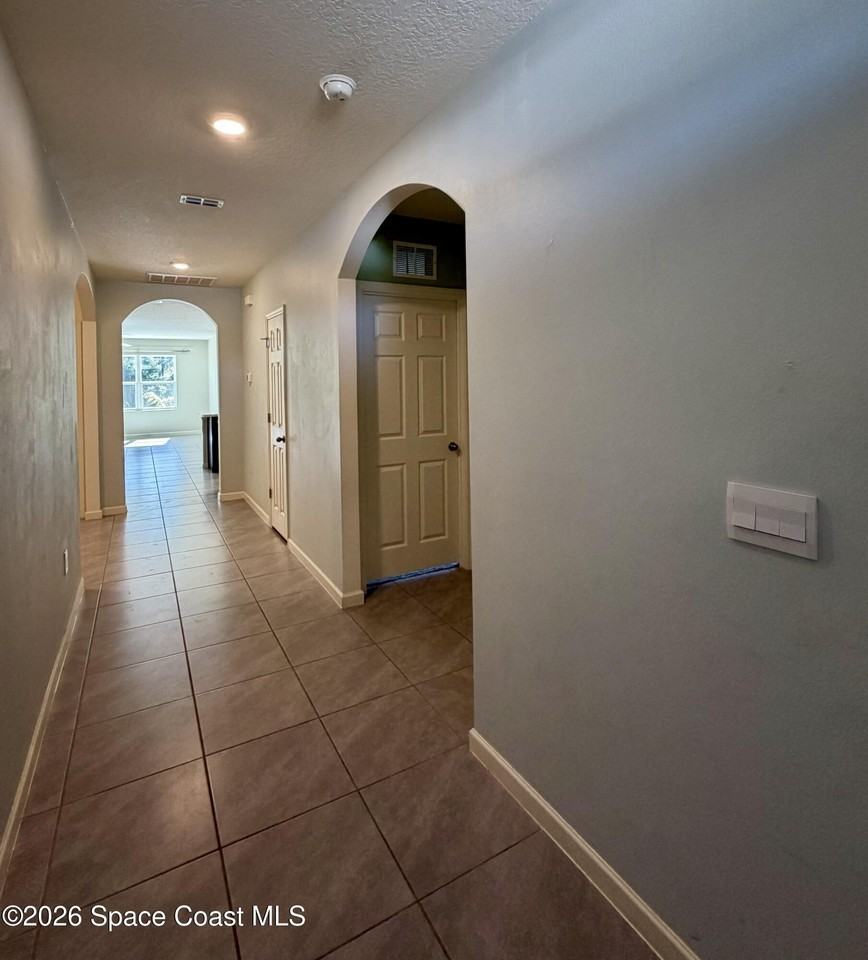 282 Heritage St Sw - Photo 6 of 41