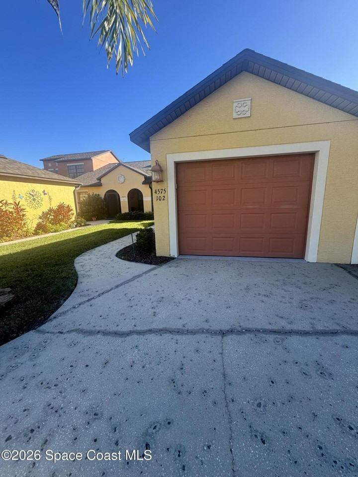 4575 Radiant Way Unit 102 #102 - Photo 5 of 50