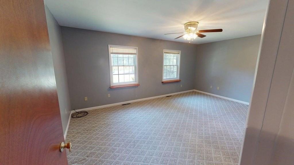 15132 Fooks Ln - Photo 7 of 11