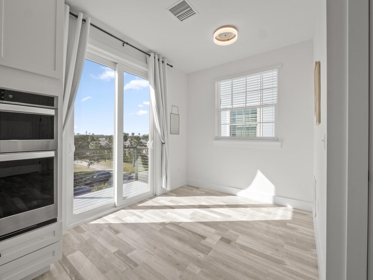 17 Comares Ave - Photo 7 of 44