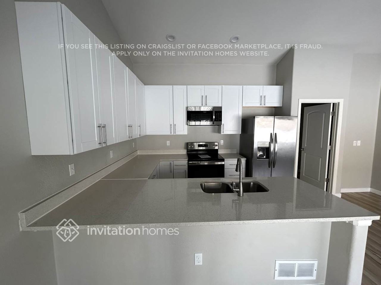 8767 16th St - Photo 6 of 17