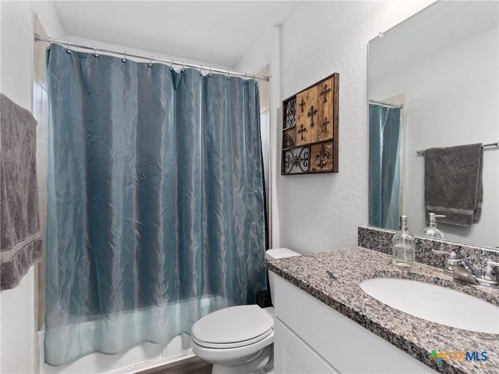 597 Summersweet Rd - Photo 5 of 27