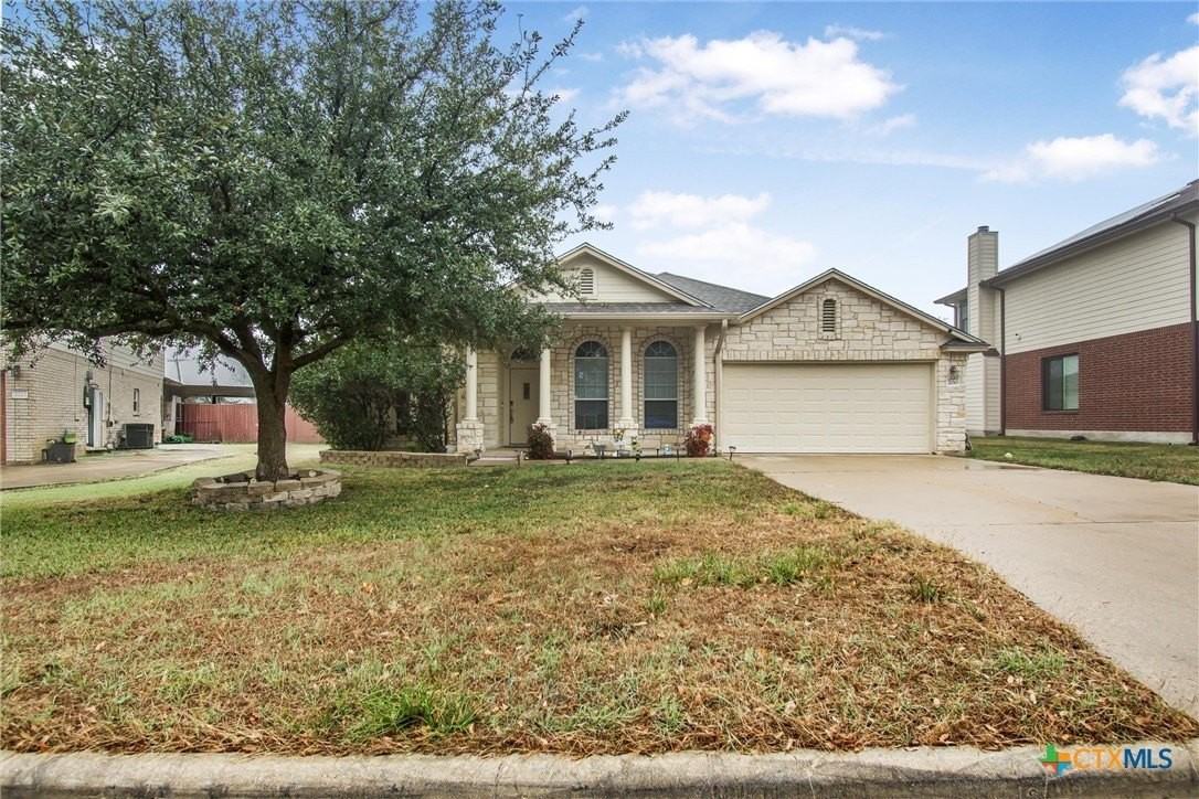 200 Memory Ln - Photo 2 of 27