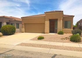 featured image of 633 E Pima Meadows Dr