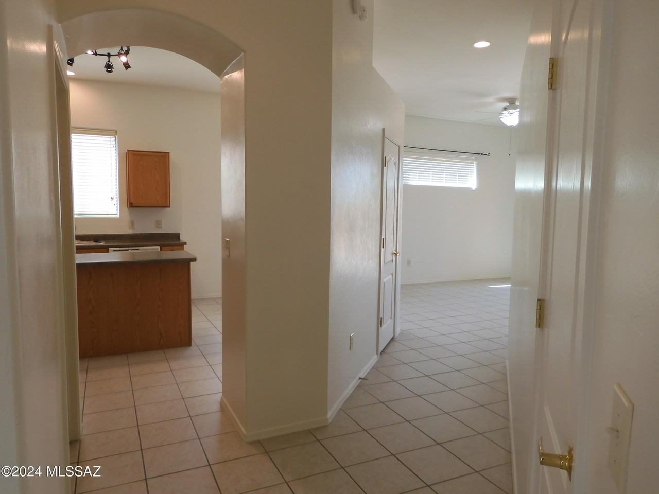 633 E Pima Meadows Dr - Photo 6 of 27