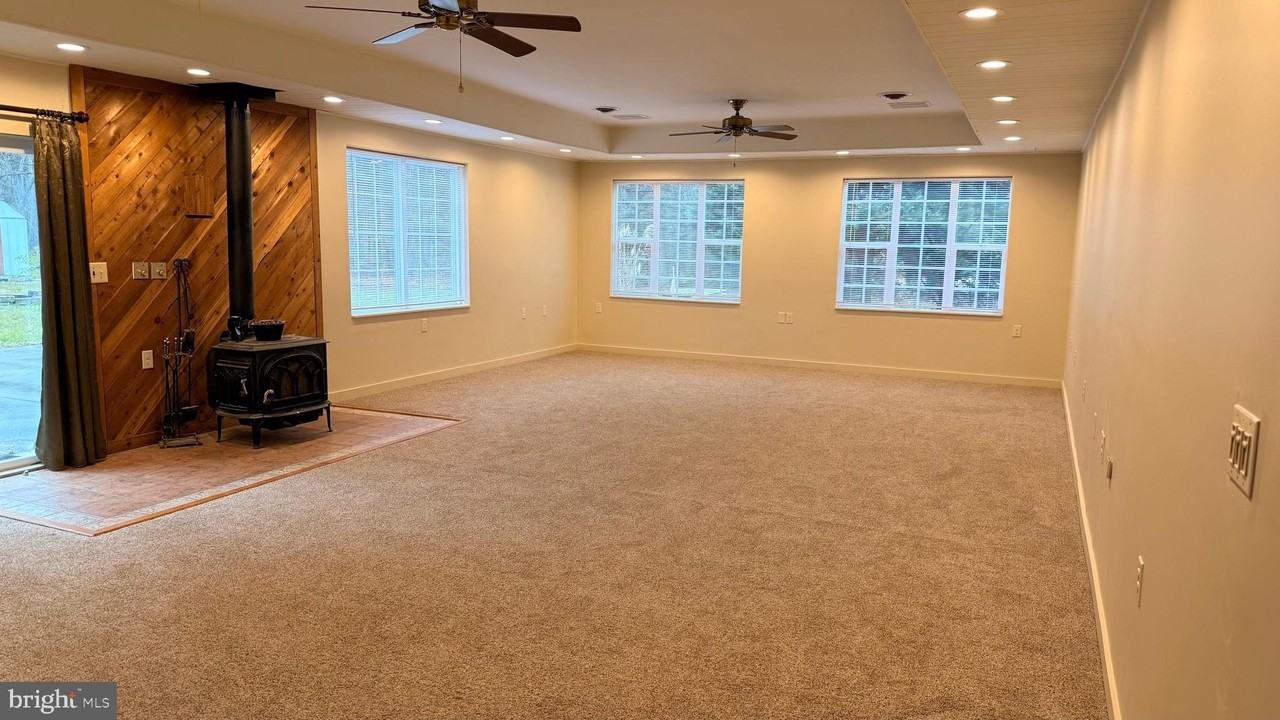 3869 Midstate Rd - Photo 3 of 37