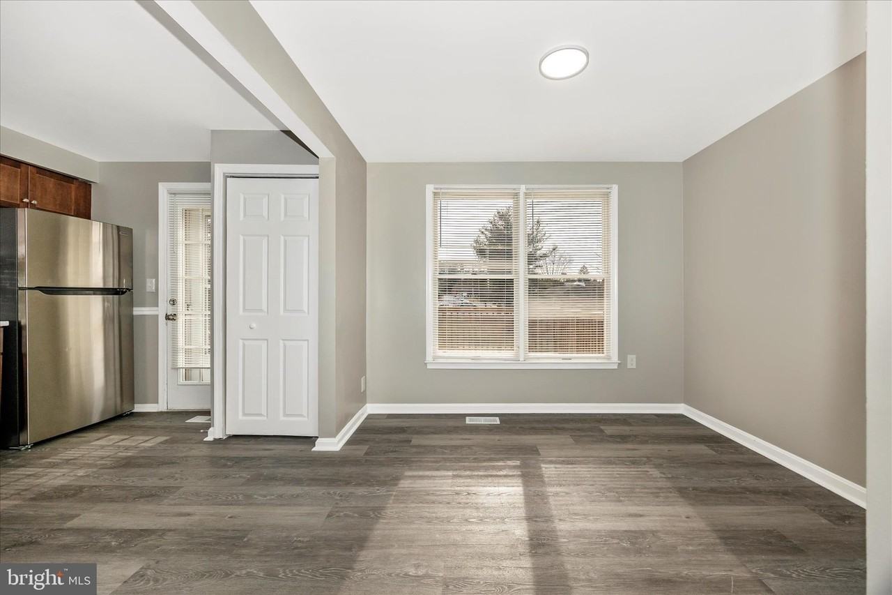 114 Colony Ct - Photo 4 of 44