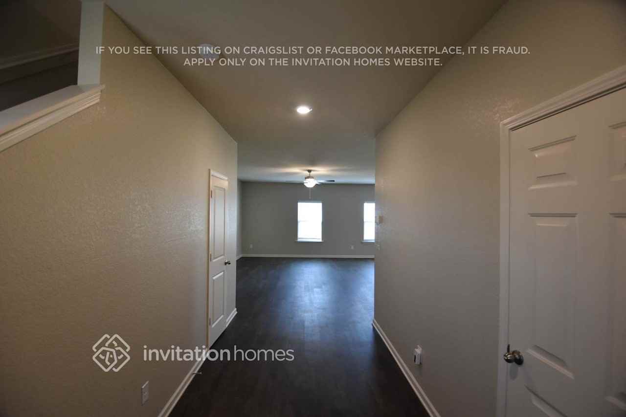 636 Gleaner Way - Photo 2 of 20