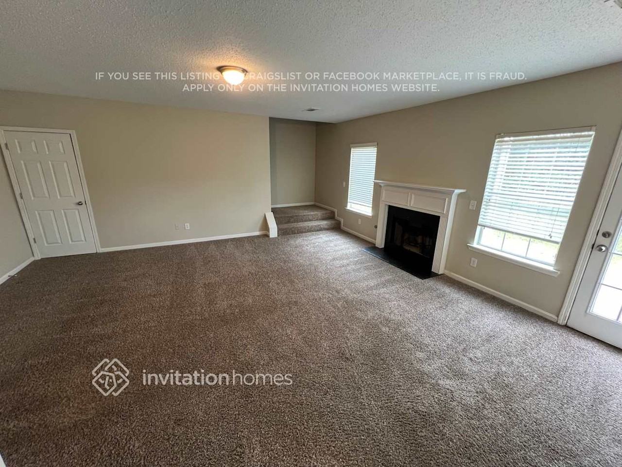 1457 Saint George Pl - Photo 2 of 19