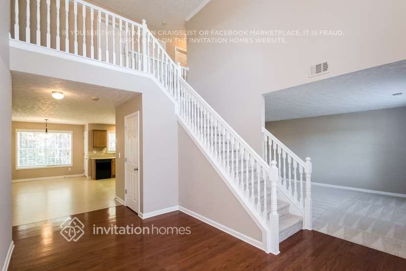 1025 Levista Dr - Photo 4 of 21