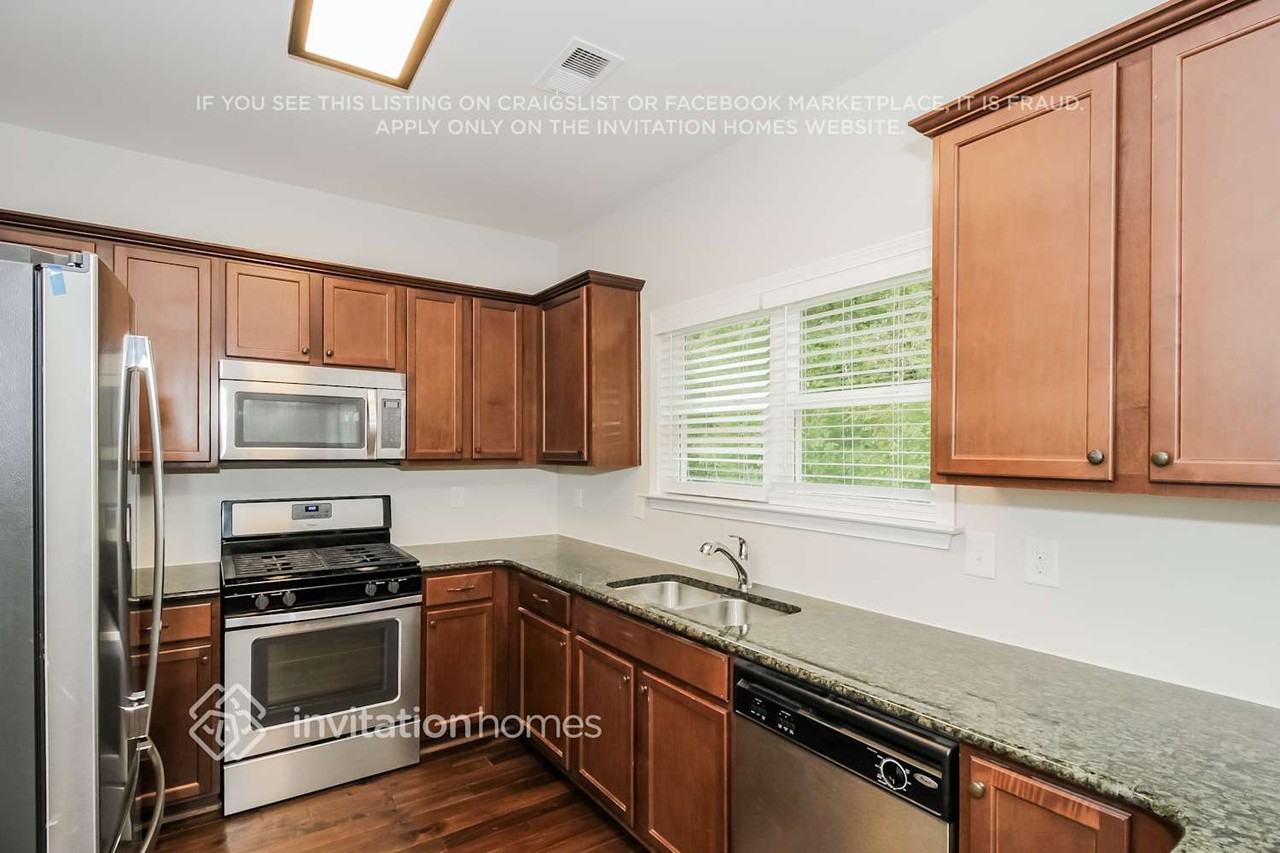 5277 Miranda Way - Photo 5 of 16