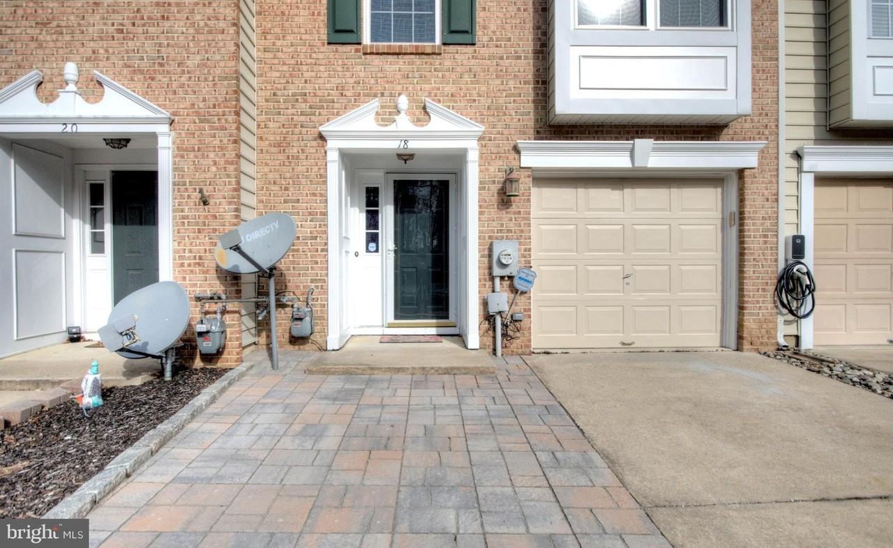 18 Alexandra Ct - Photo 3 of 41