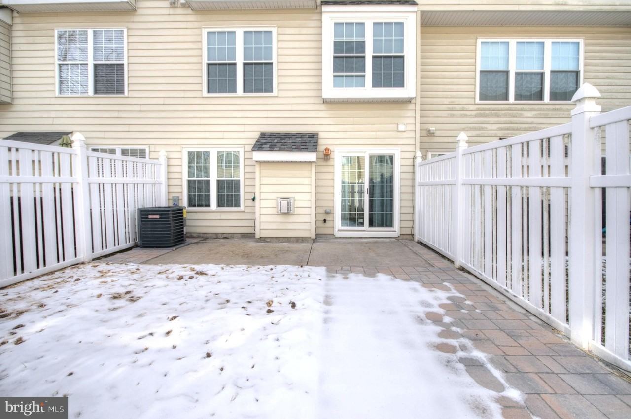 18 Alexandra Ct - Photo 6 of 41