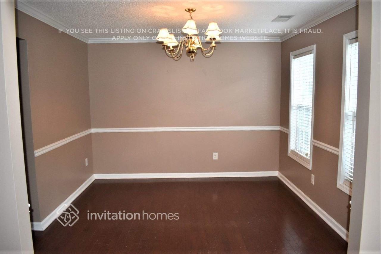 4028 Saint George Walk Sw - Photo 7 of 18