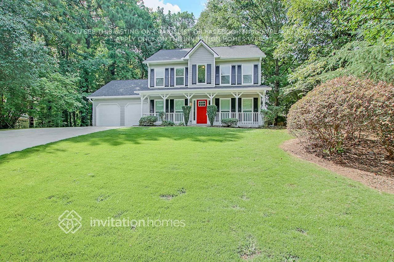 208 Camden Trl - Photo 2 of 26