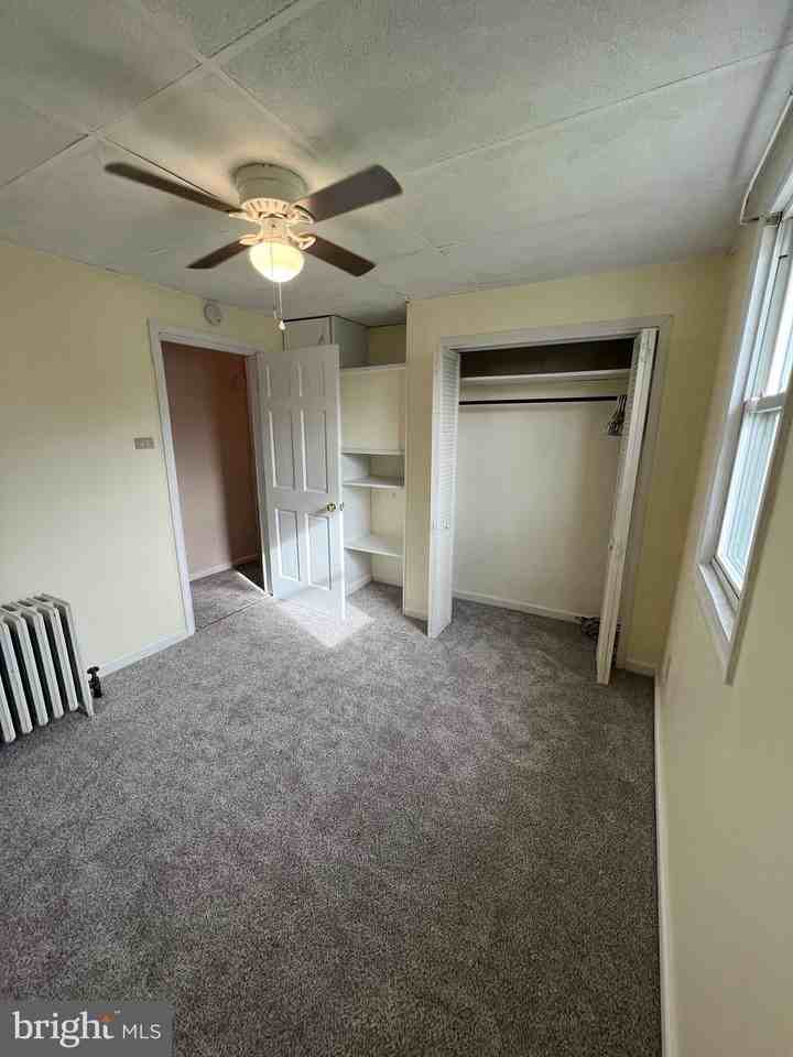 906 Lemon St - Photo 4 of 13