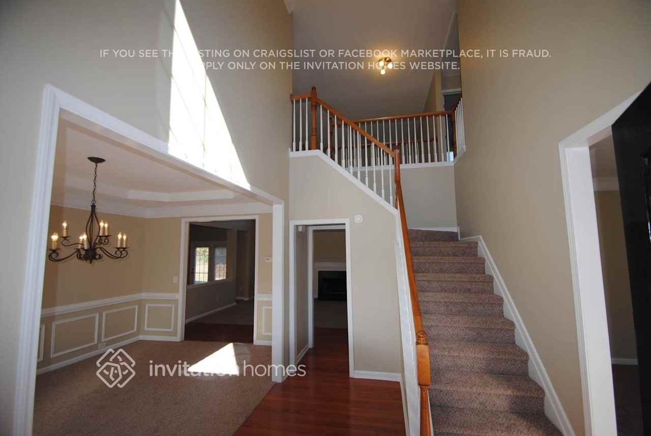 5372 Heyward Pl Sw - Photo 2 of 10