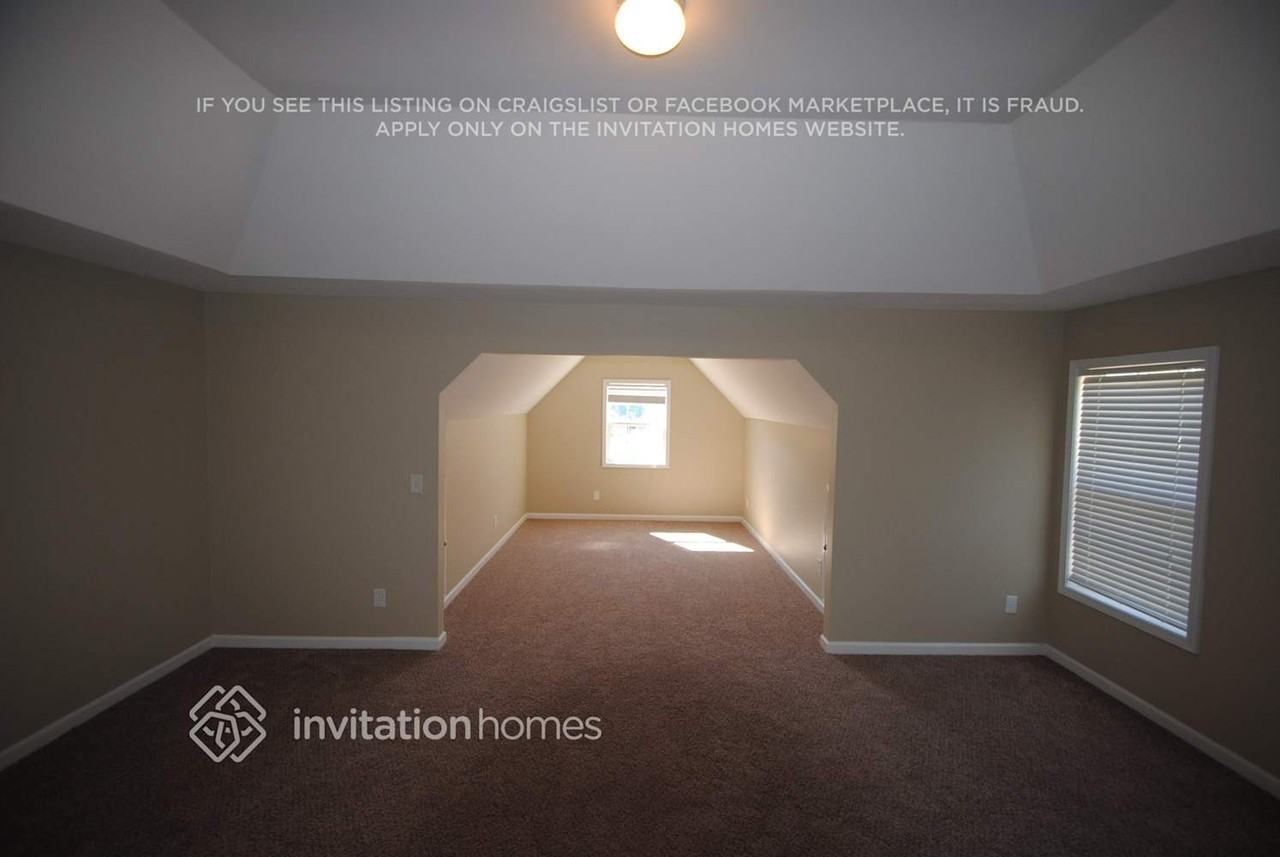 5372 Heyward Pl Sw - Photo 6 of 10