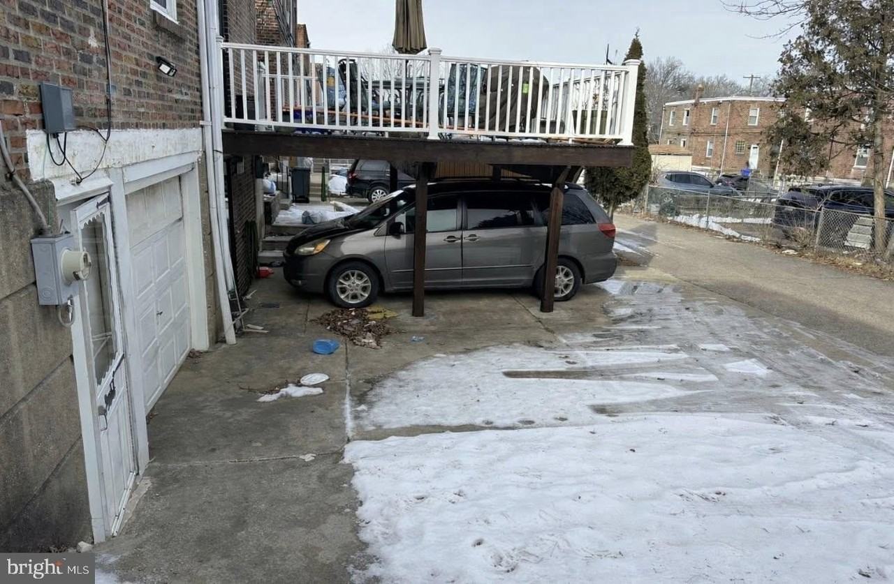 1215 Englewood St - Photo 4 of 11