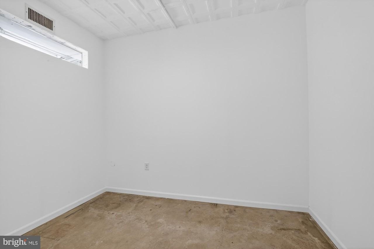 2512 E Lehigh Ave Unit L #L - Photo 4 of 32