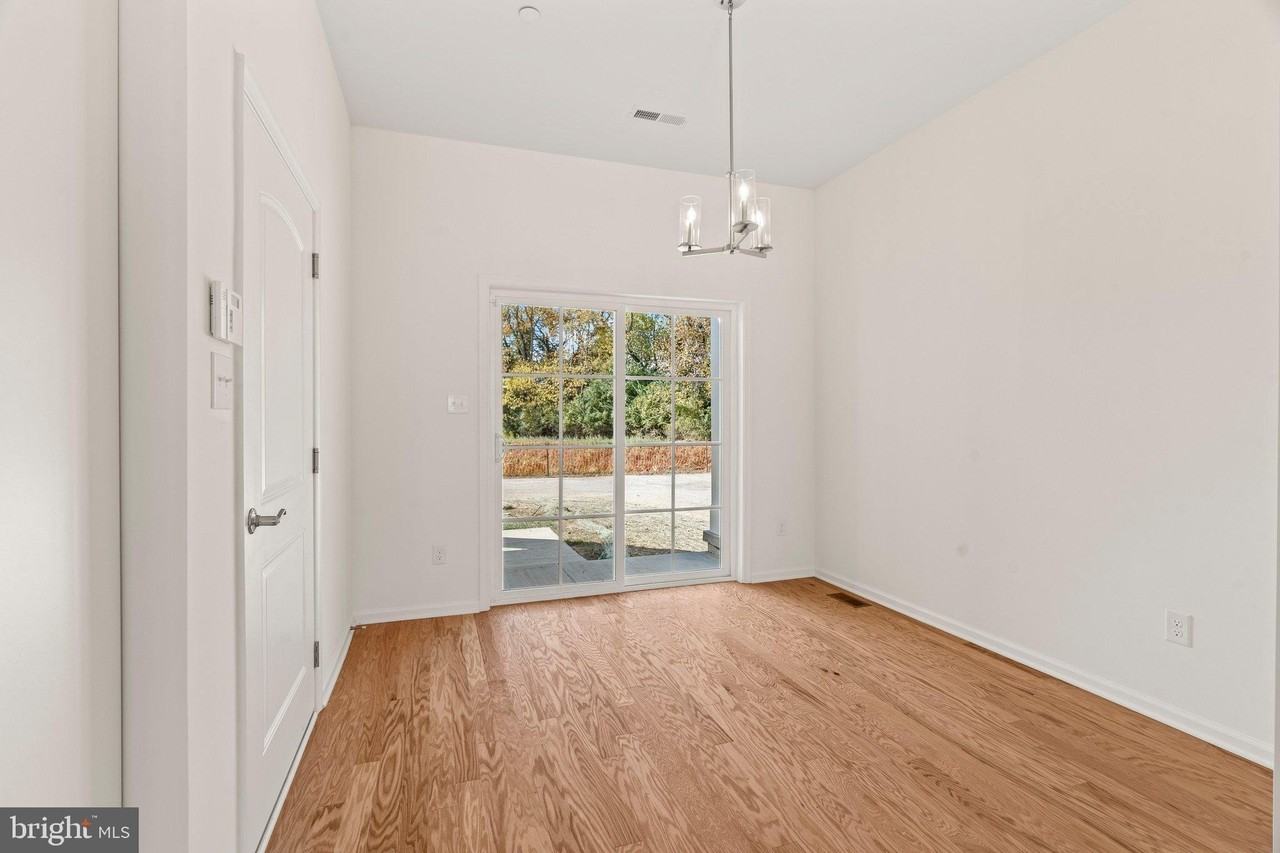 2306 Palermo Dr - Photo 6 of 33