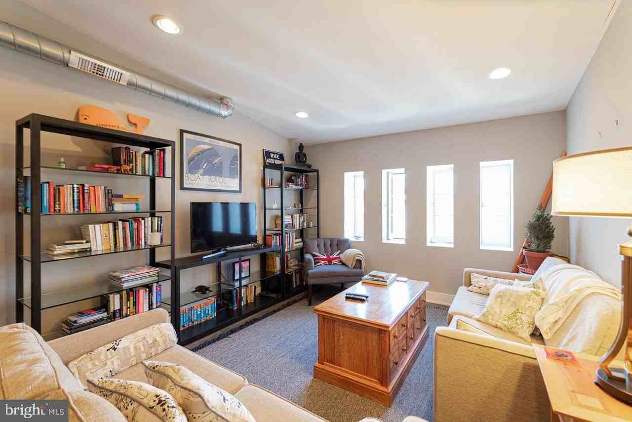 135 N 3rd St Apt 5b #5B - Photo 7 of 14