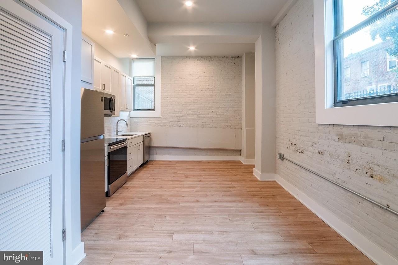 1300 S 19th St Apt 15 #15 - Photo 4 of 16