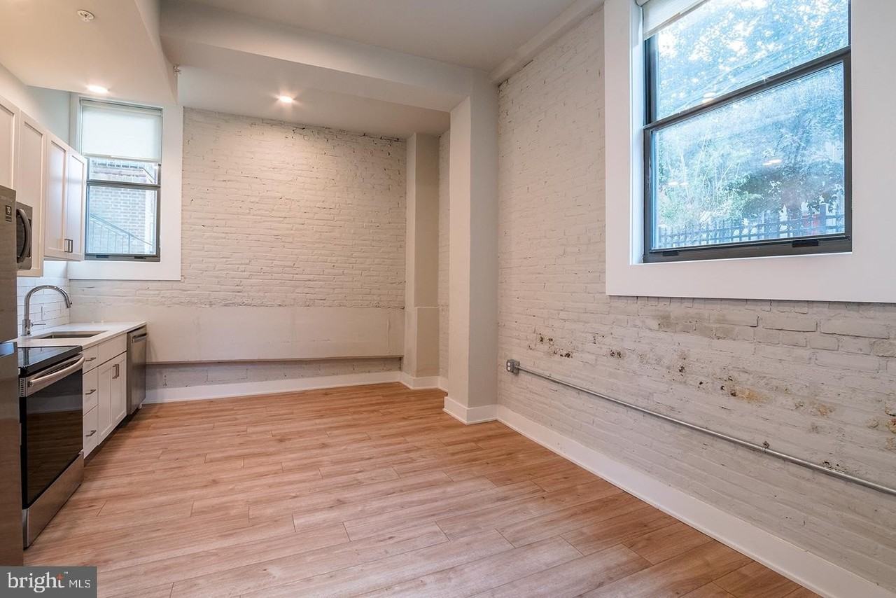 1300 S 19th St Apt 15 #15 - Photo 5 of 16