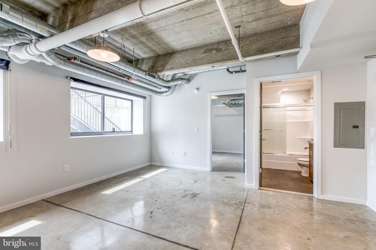 4800 Brown St Apt 107 #107 - Photo 5 of 18