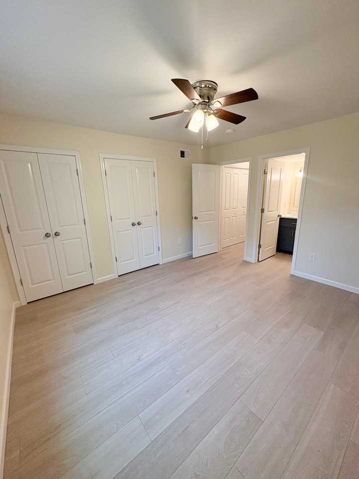 2924 Chatsworth Rd #C - Photo 5 of 17