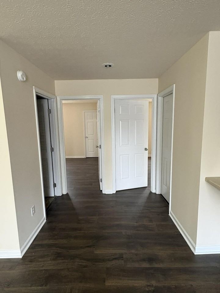 1618 Mcintosh St #A - Photo 4 of 10