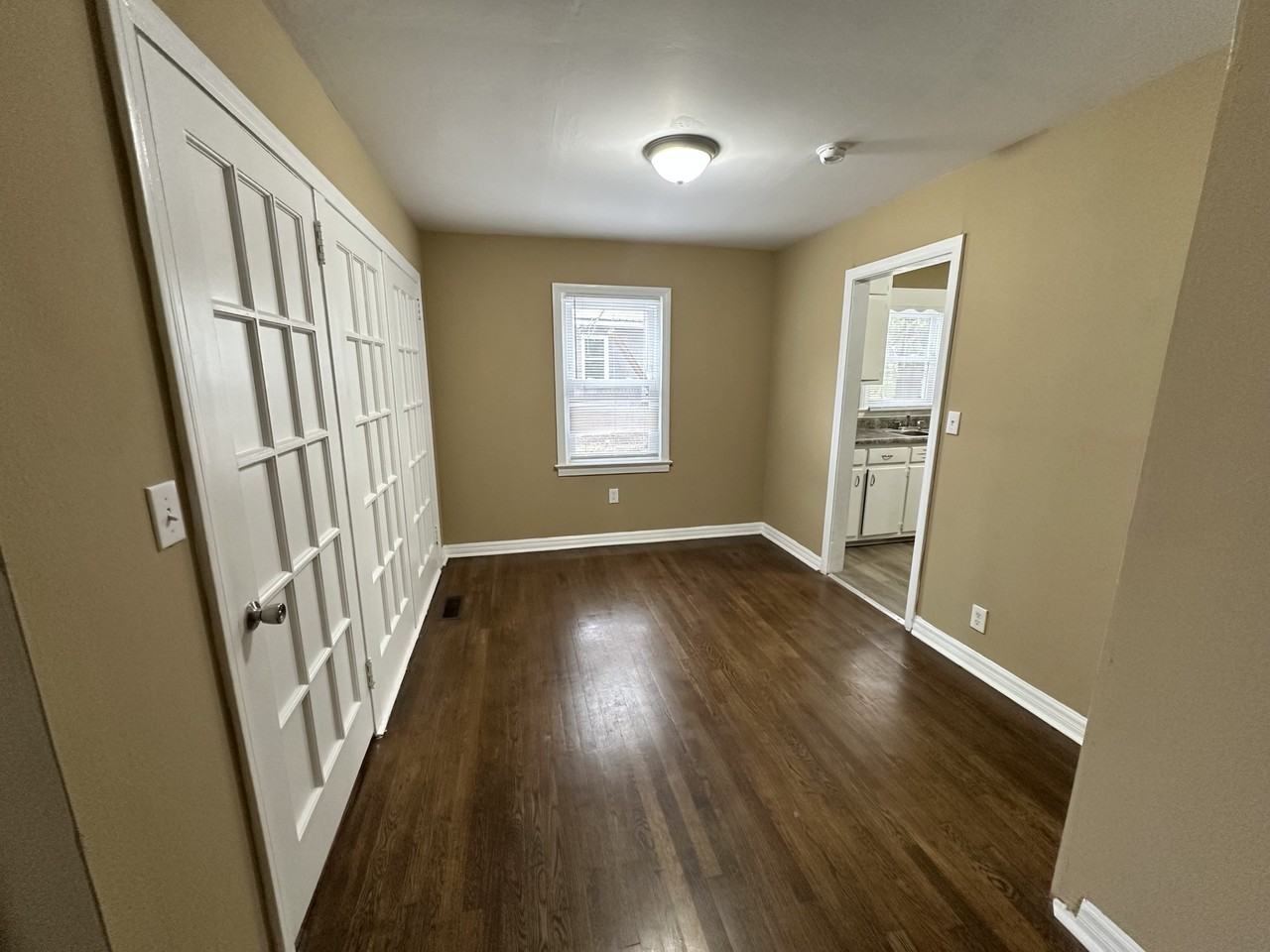 940 Meadowbrook Dr #1 - Photo 3 of 10