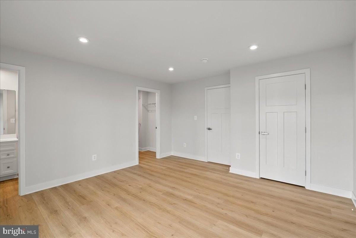 10302 Heritage Trail Ct - Photo 4 of 27