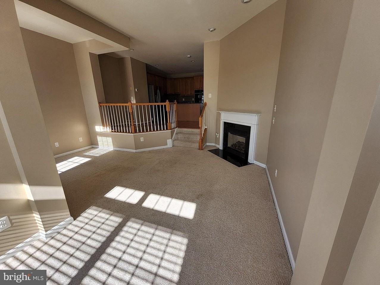 15692 William Bayliss Ct - Photo 7 of 34