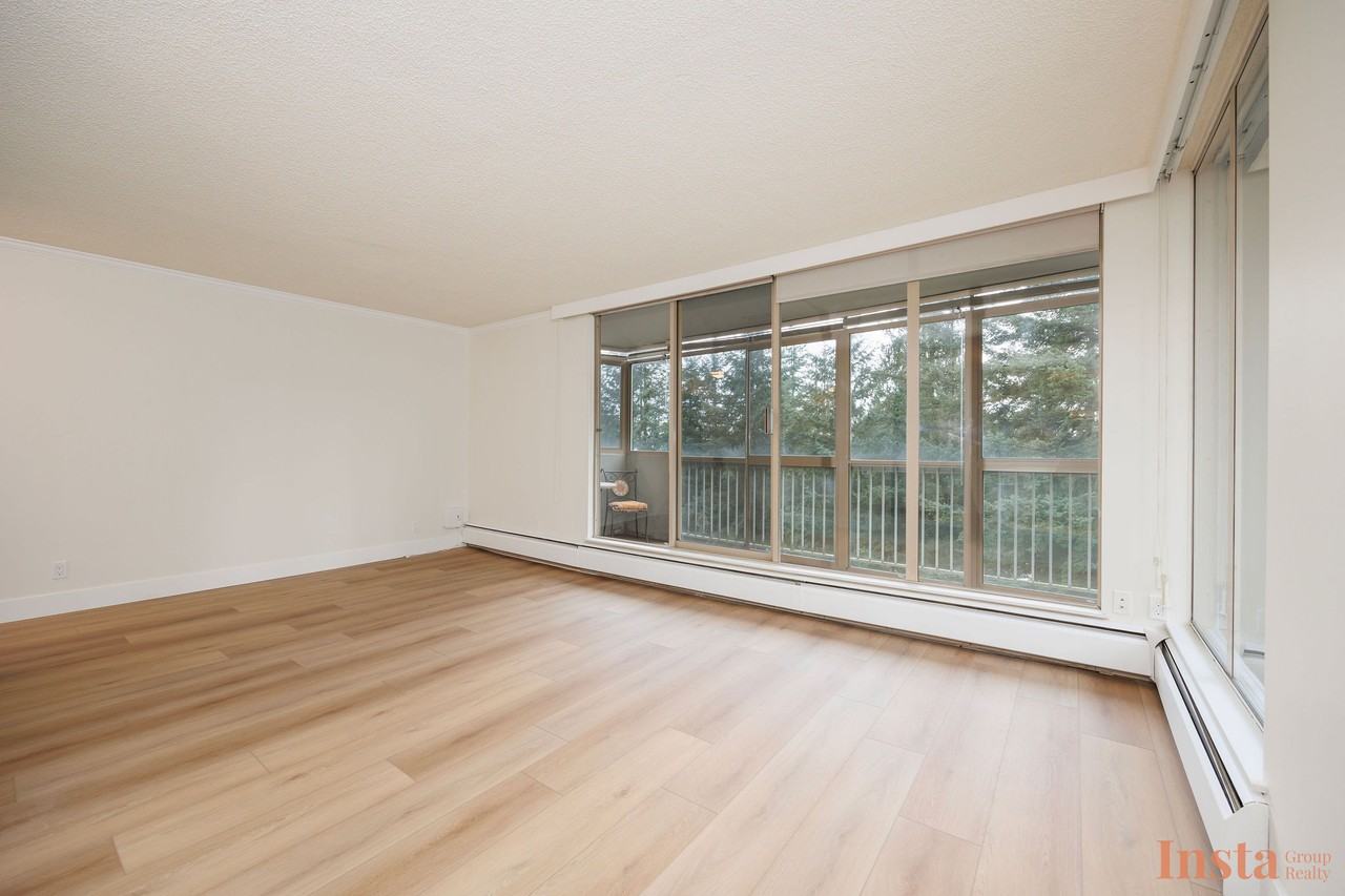 2020 Fullerton Avenue #1102 - Photo 5 of 20