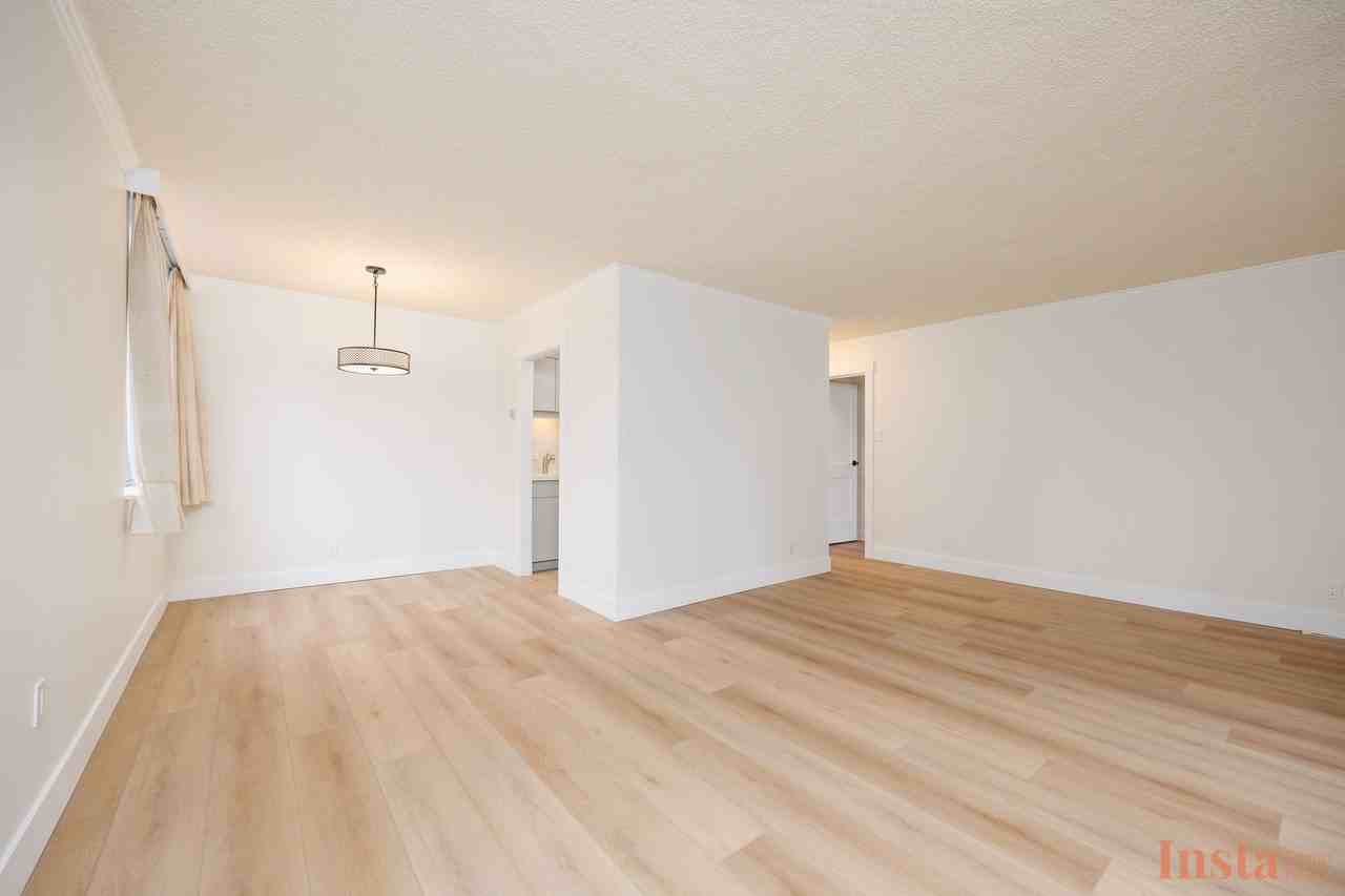 2020 Fullerton Avenue #1102 - Photo 6 of 20