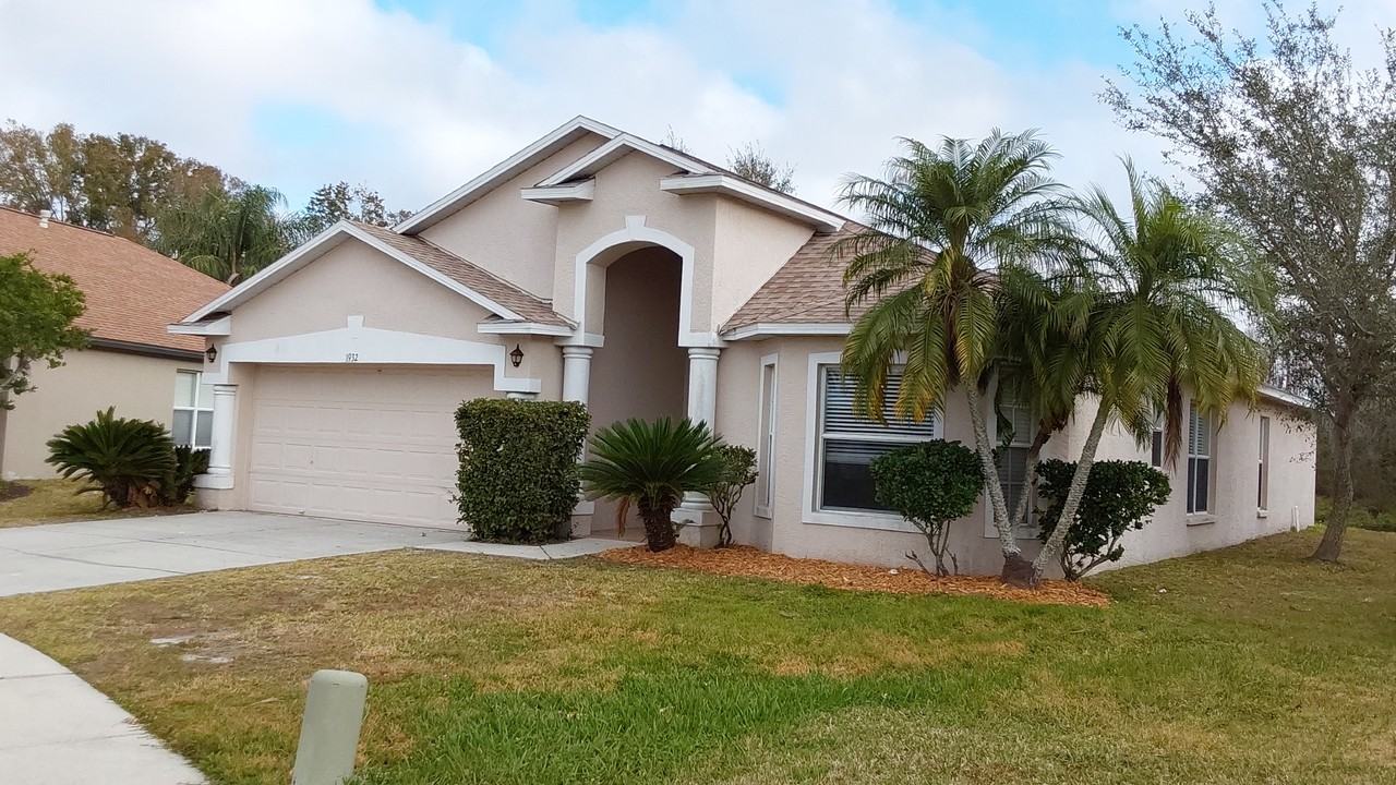 1932 Grenville Ct - Photo 4 of 50