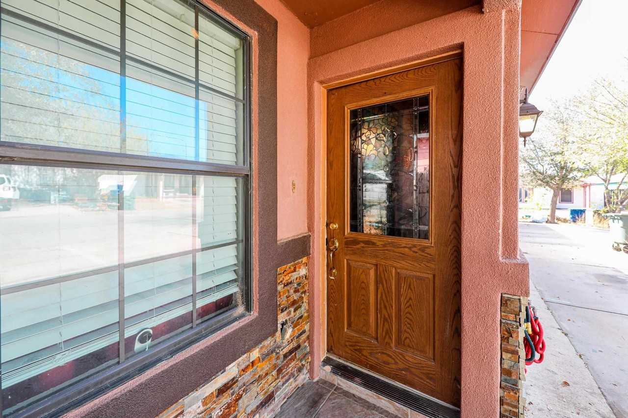 618 Musket Dr - Photo 2 of 18