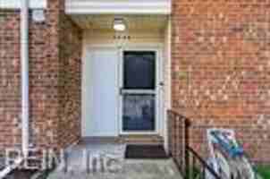 featured image of 5025 Clairmont Ct